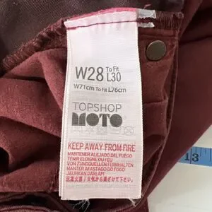 Jeans Moto Leigh Topshop - Taille W30 L36 - Rouge Vin Surlongueur - Neuf Sans étiquette